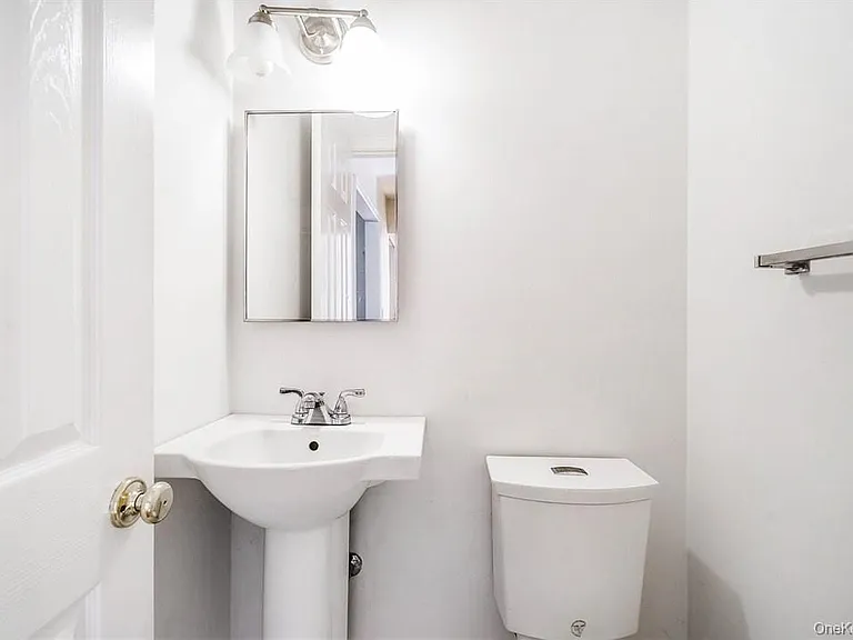 47 Wendt Ave — Photo 12