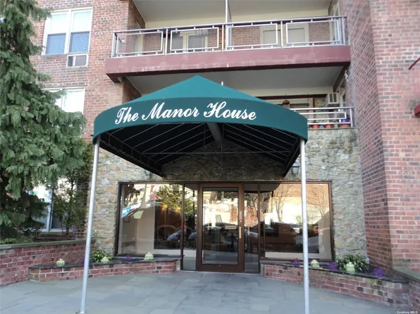 241-20 N Northern Boulevard #3G, Douglaston, NY 11362