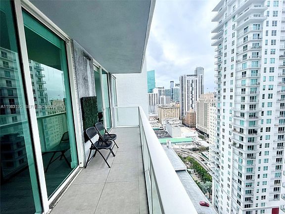 2nd image of 253 NE 2nd St APT 2506