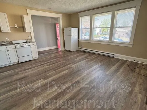 508 N Columbus St APT 4, Lancaster, OH 43130