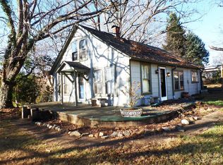 481 14th Ave NE, Hickory, NC 28601
