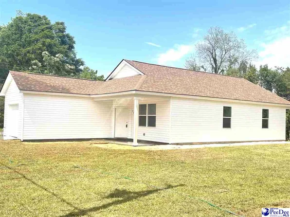 421 Carver St, Lake City, SC 29560