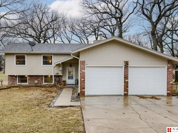 3719 Buccaneer Blvd, Plattsmouth, NE 68048