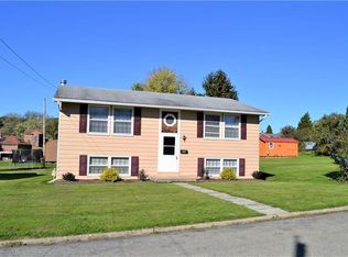 316 Pine St, Zelienople, PA