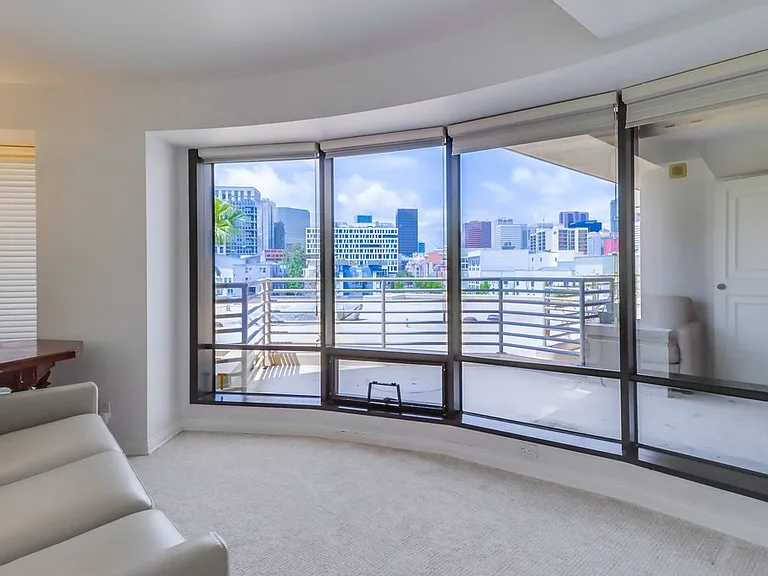 100 Harbor Dr #504 — Photo 36