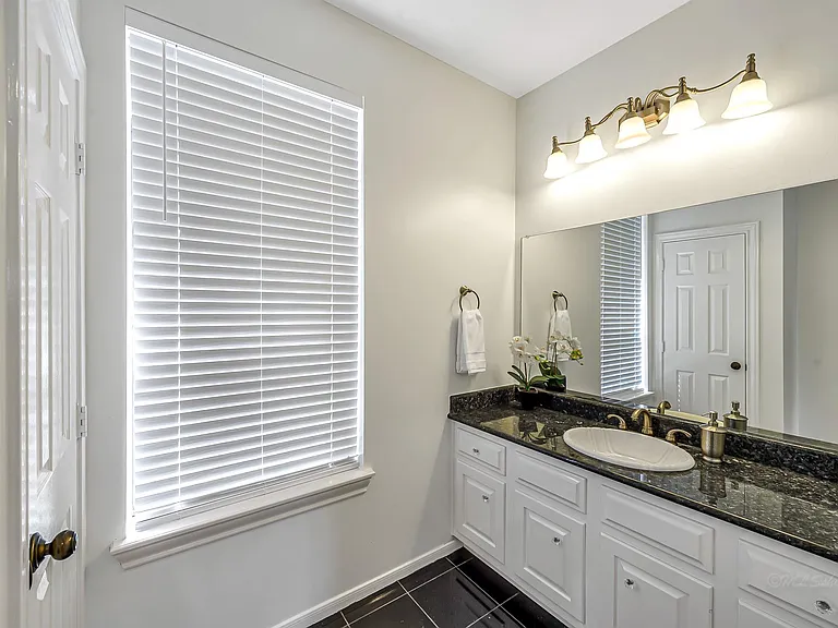 21410 Ganton Dr — Photo 33