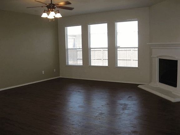 4th image of 9900 Henna Ln