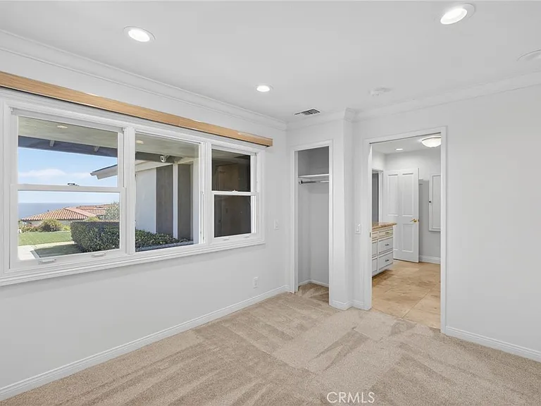 32201 Sea Island Dr — Photo 17