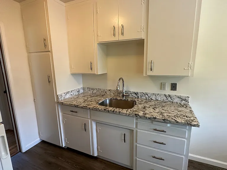 853 Blair Ave — Photo 6