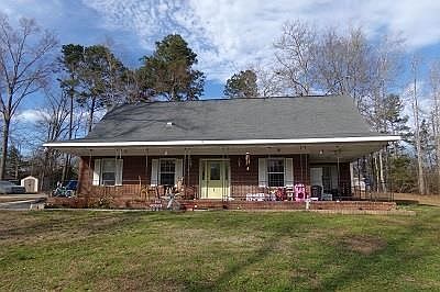 2nd image of 148 Spring Ct