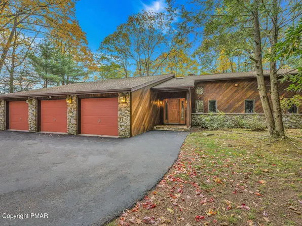 36 Linden Dr, Lake Harmony, PA 18624