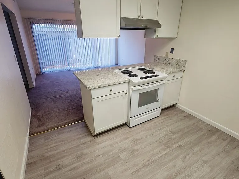 5248 Arbardee Ln — Photo 4