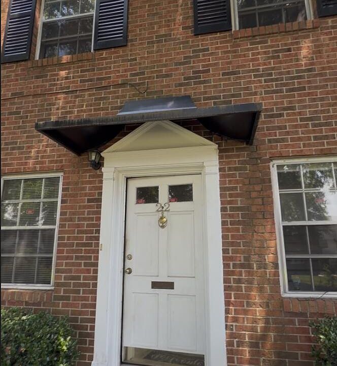 1st image of 2846 Walton Way #22