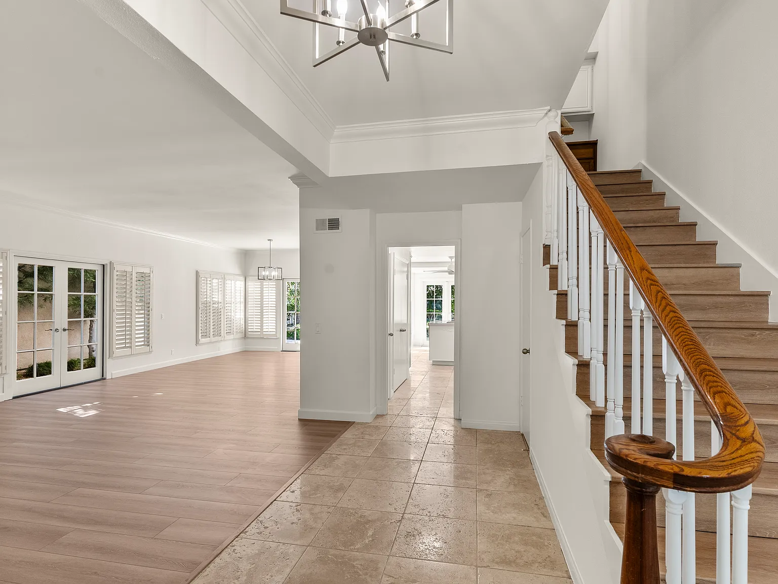 3 bed, 2.5 bath, 2243 sqft, $5,800 — Photo 2