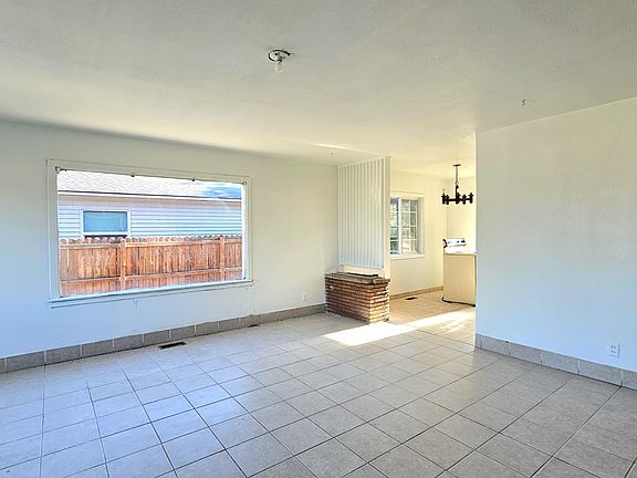5th image of 1310 Landon Ave