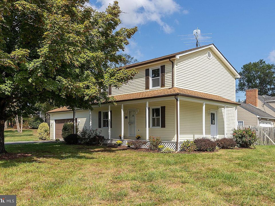 1st image of 413 Westmoreland Dr