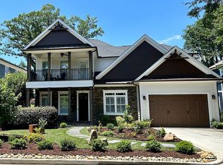 444 Iverson Way, Charlotte, NC 28203