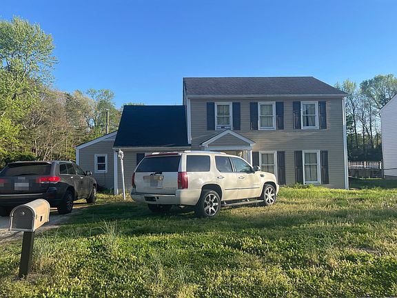 2nd image of 7103 Carriage Pines Dr