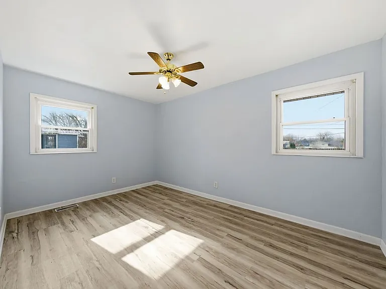 850 Saint Bartholomew Dr — Photo 45