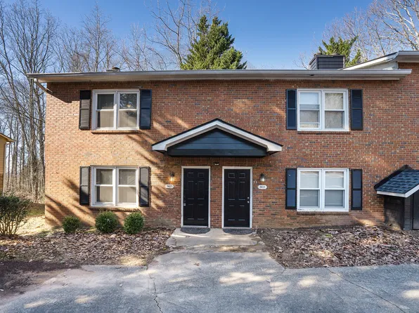 3027 Spruce Cir, Snellville, GA 30078