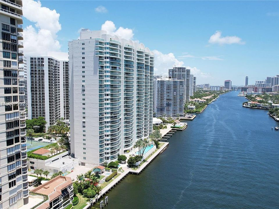 1st image of 20201 E Country Club Dr APT 510