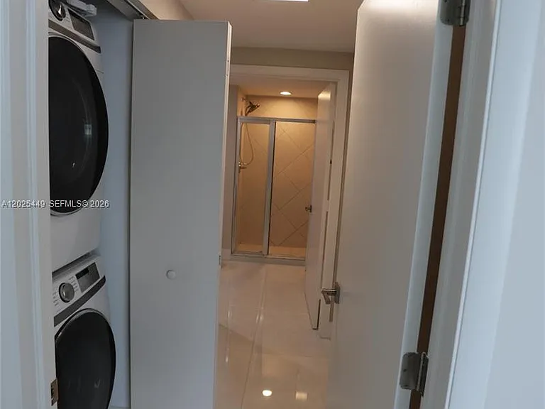 325 Biscayne Blvd #1822 — Photo 15