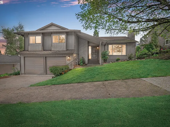 657 SW 7th St, Gresham, OR 97080