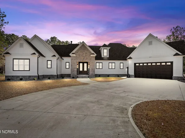 8901 Timour Trail NE, Leland, NC 28451