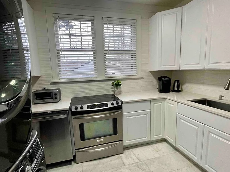 2212 Northumberland Ave — Photo 4