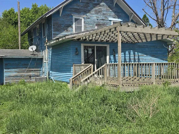 4865 320th Ave, Webb, IA 51366