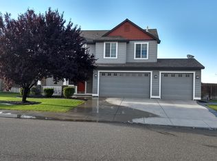 9711 Norfolk Dr, Pasco, WA 99301