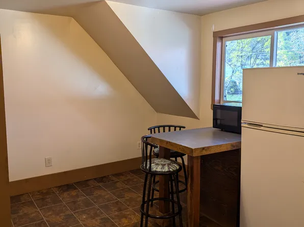 (undisclosed Address), La Grande, OR 97850