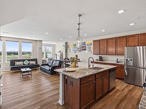 4th image of 5970 Urbandale Ln N