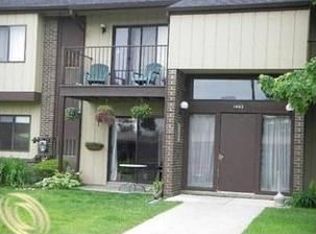 1493 E Chateau Vert St E APT H, Ypsilanti, MI 48197