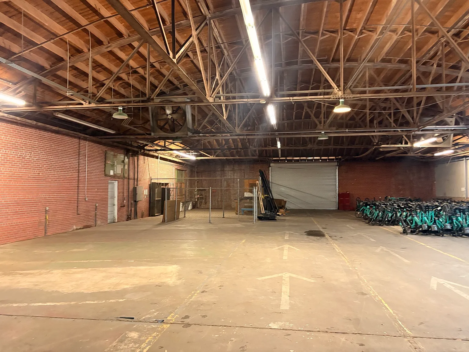 1 bed, 7616 sqft, $3,087 — Photo 2