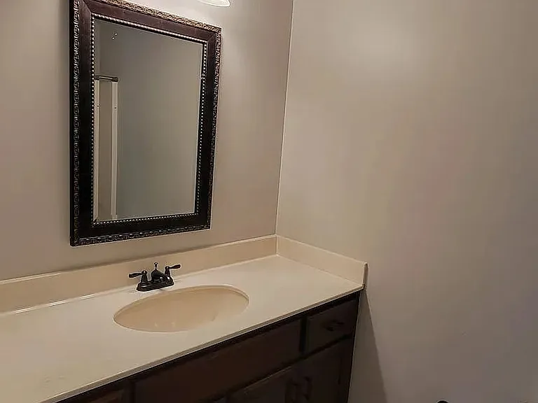82 Grove Hill Ln — Photo 22
