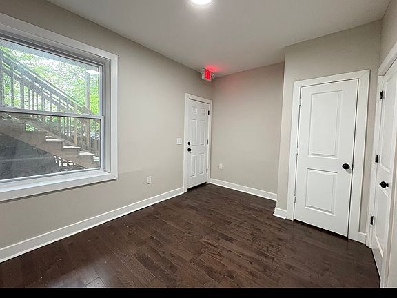4th image of 191 N Park St #2A