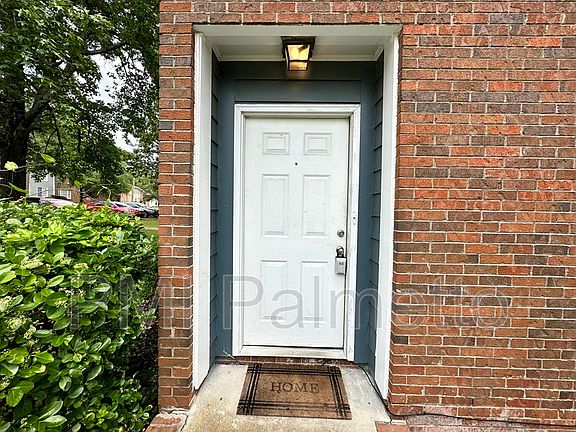 2nd image of 101 Manorwood Ct #D
