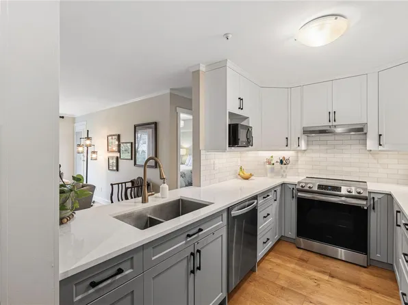 4965 Vista View Cres #107, Nanaimo, BC V9V 1S1