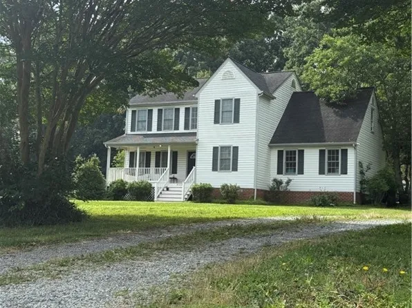 4913 Gray Bark Ct, Sandston, VA 23150