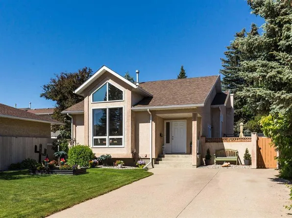 44 E Lakhota Rd W, Lethbridge, AB T1K 6J1