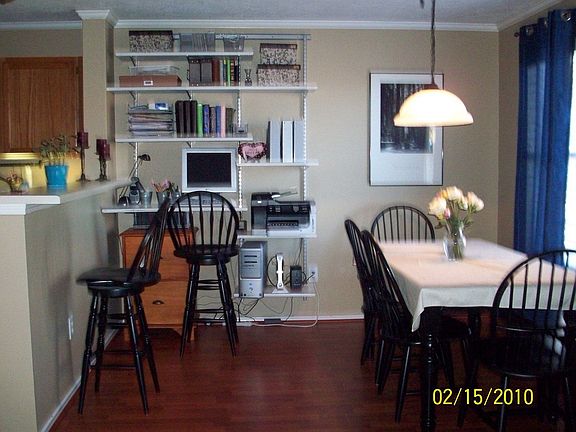 SPACIOUS KITCHEN & BREAKFAST ROOMS