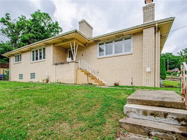 440 Oliver Dr, White Oak, PA 15131