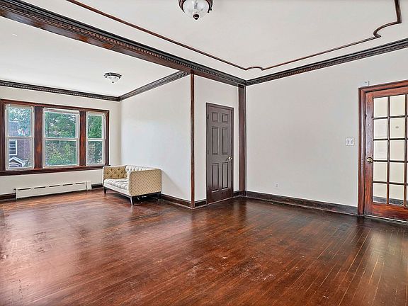 2nd image of 50-44 42nd St #2M