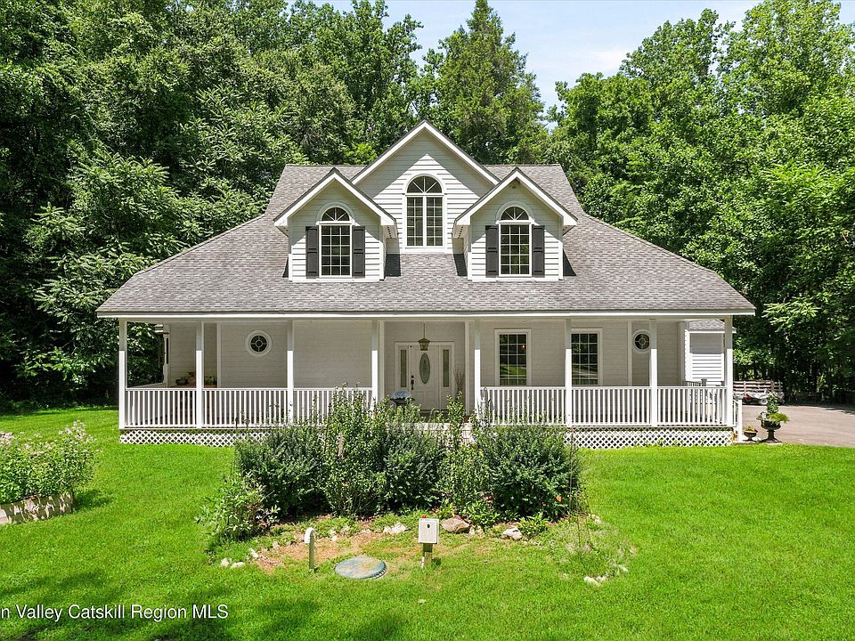 1st image of 33 Corriedale Lane