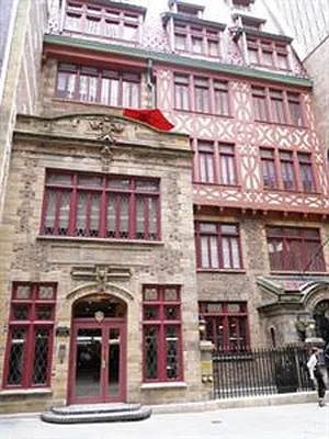 Rented by New York Residence | media 16