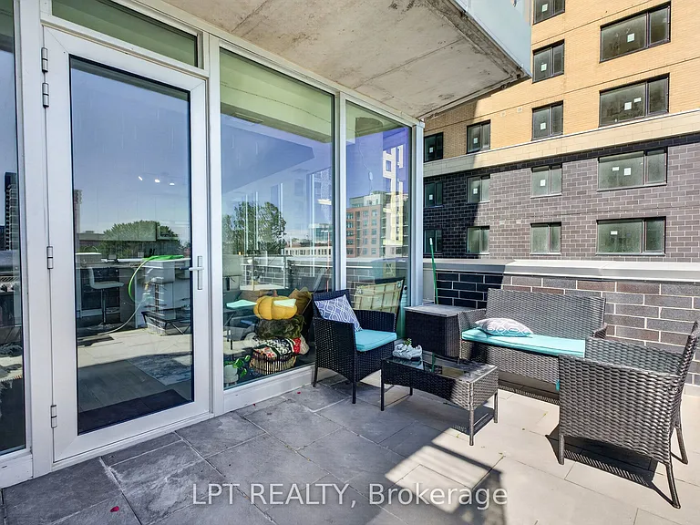111 Champagne Ave S #307 — Photo 38