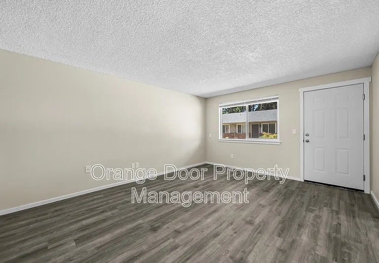 12315 112th Avenue Ct E #3 — Photo 9