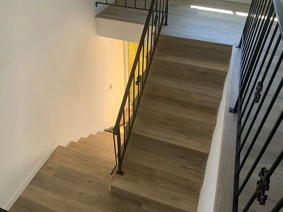 2nd image of 331 W Rosewood Ave APT C