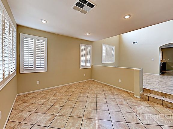 4th image of 5308 Coral Hills St